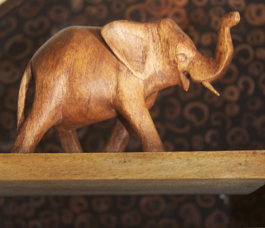 Wooden elephant2 IMG_6675_2